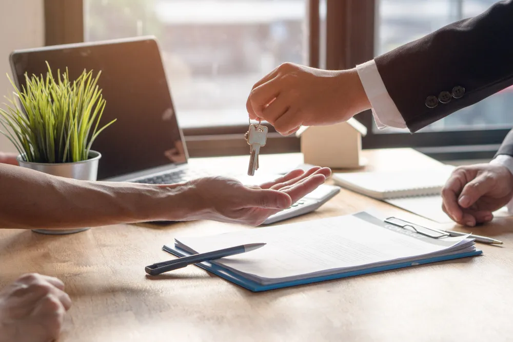 What Prospective Tenants Should Consider Before Signing a Lease Agreement