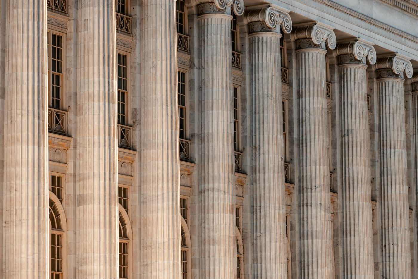 Classical courthouse colonnade representing Florida legal counsel